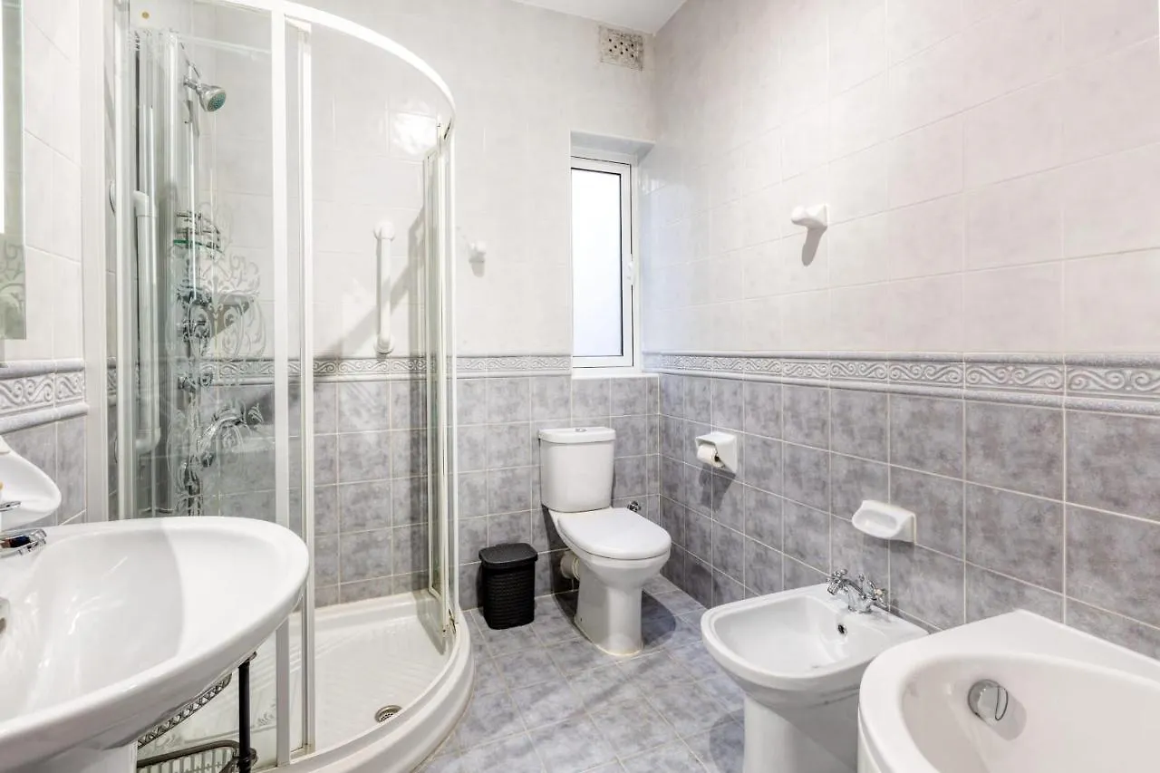 Pool Apartment Is-Swieqi Malta