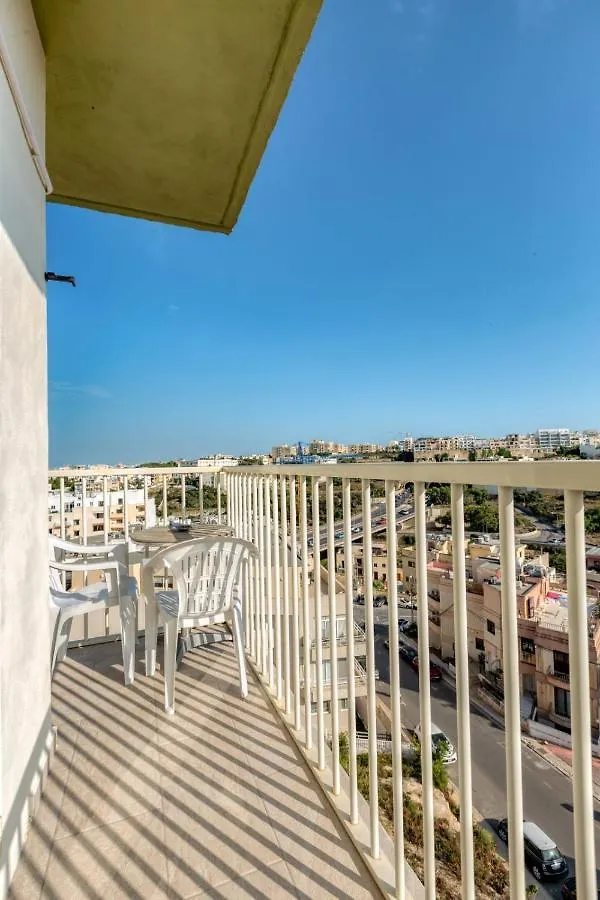 Pool Apartment Is-Swieqi Malta