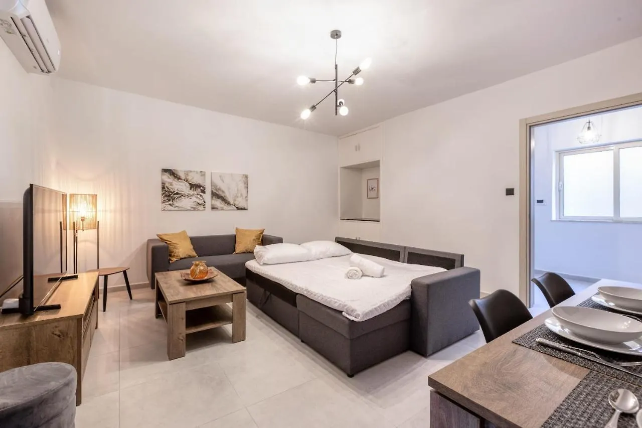 Pool Apartment Is-Swieqi Malta