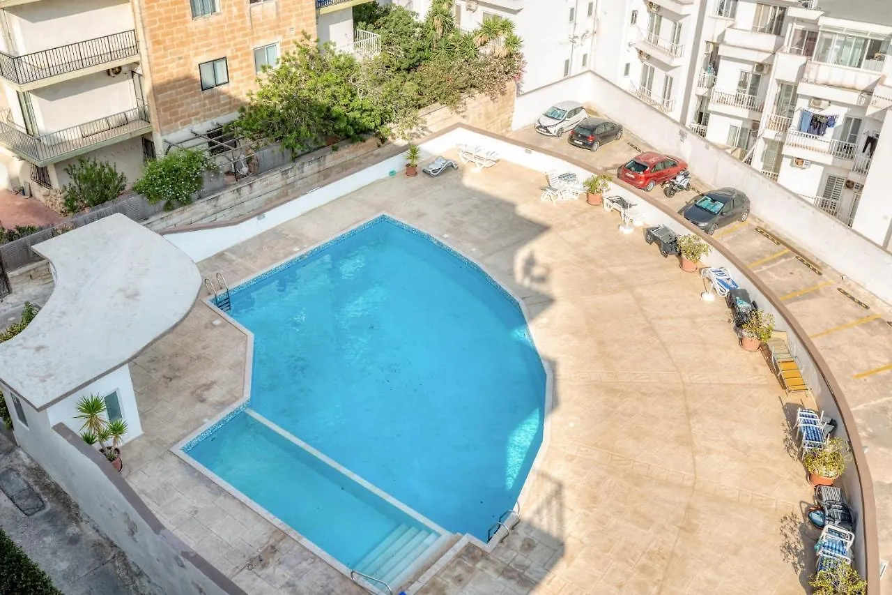 Pool Apartment Is-Swieqi Malta