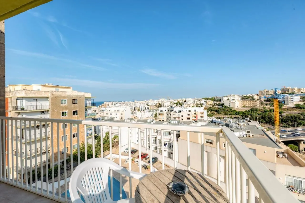 Pool Apartment Is-Swieqi