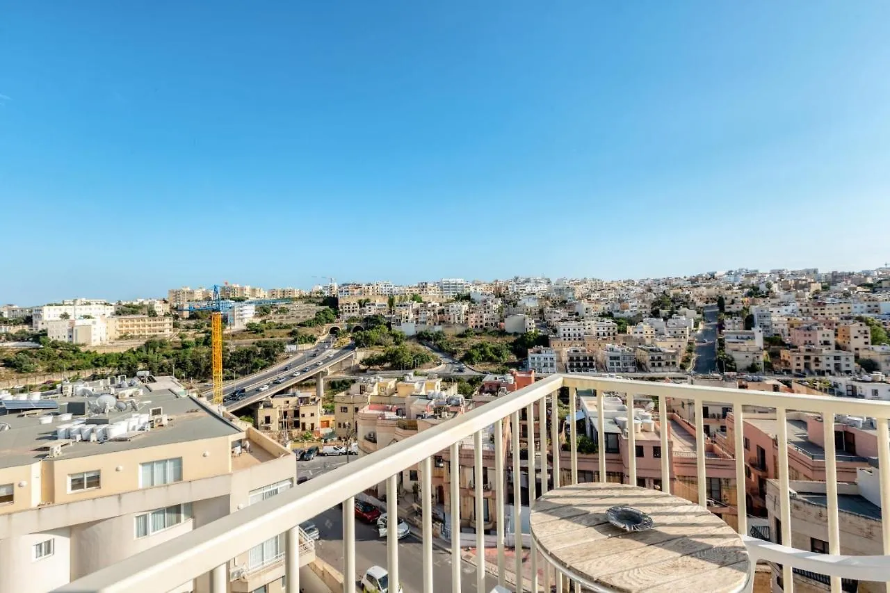 Pool Apartment Is-Swieqi