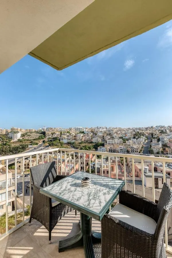 Pool Apartment Is-Swieqi