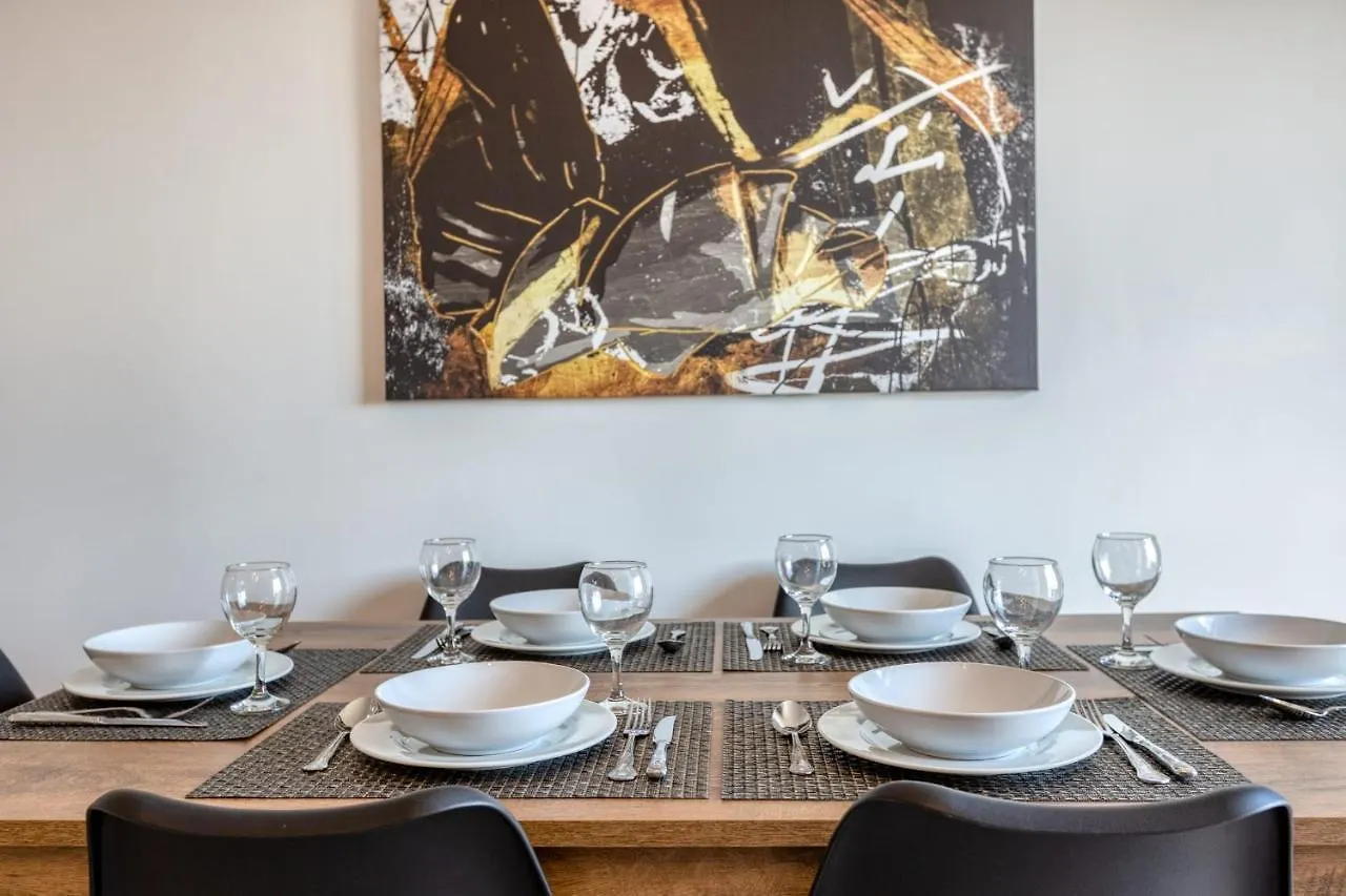 Pool Apartment Is-Swieqi