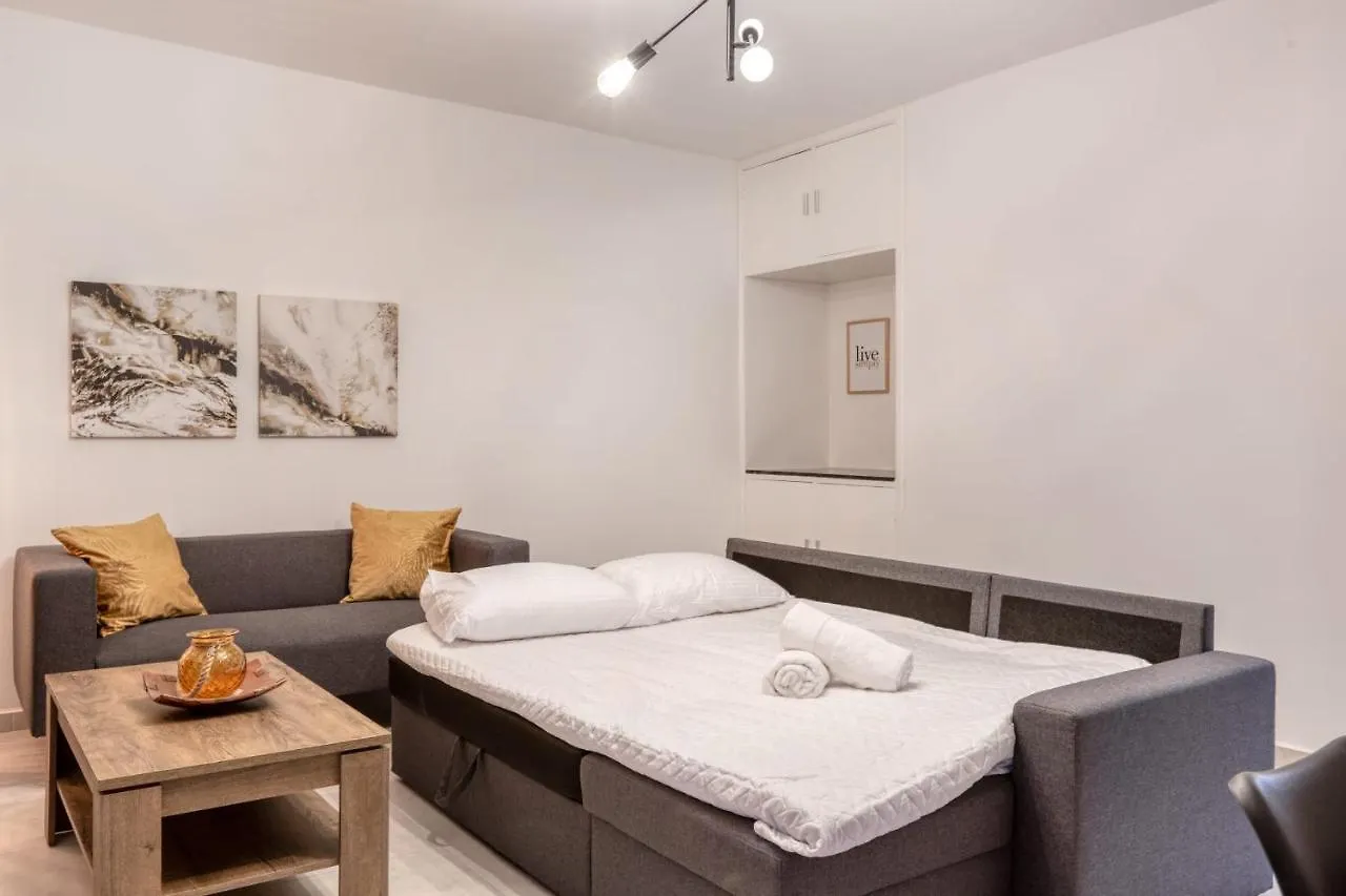 Pool Apartment Is-Swieqi