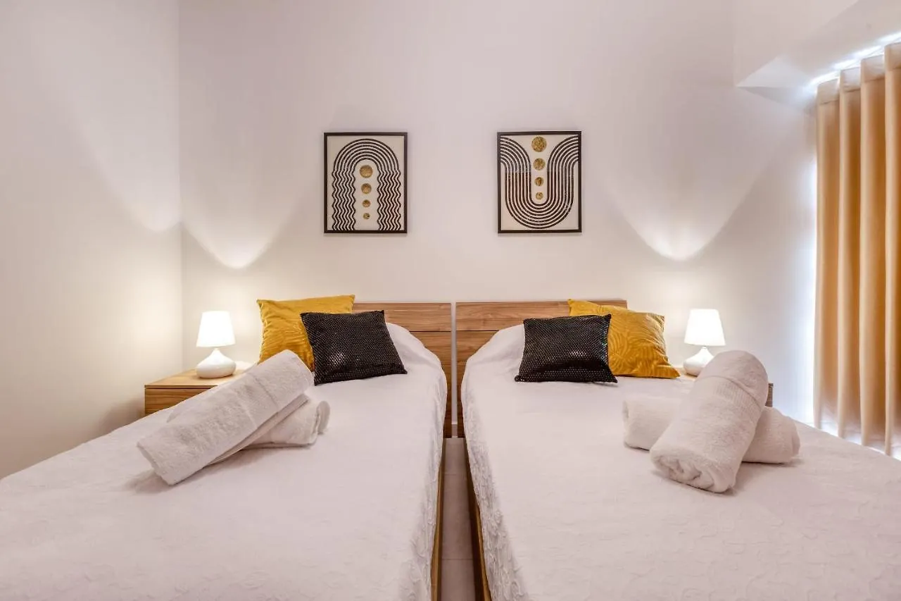 Pool Apartment Is-Swieqi 0*,  Malte