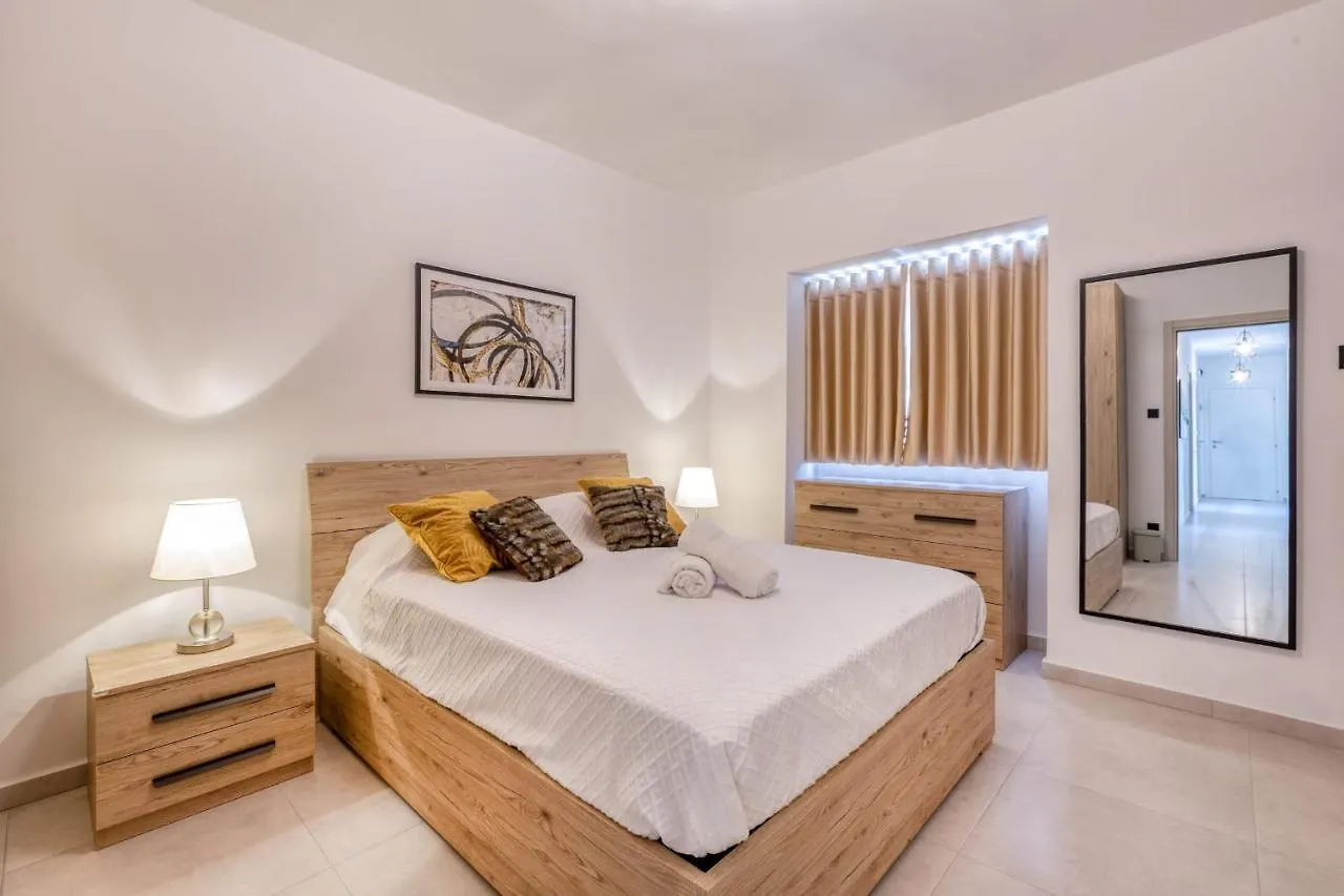 Pool Apartment Is-Swieqi 0*,