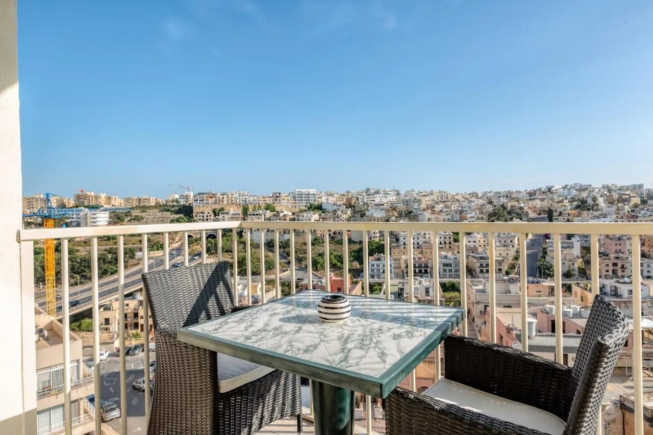 Pool Apartment Is-Swieqi