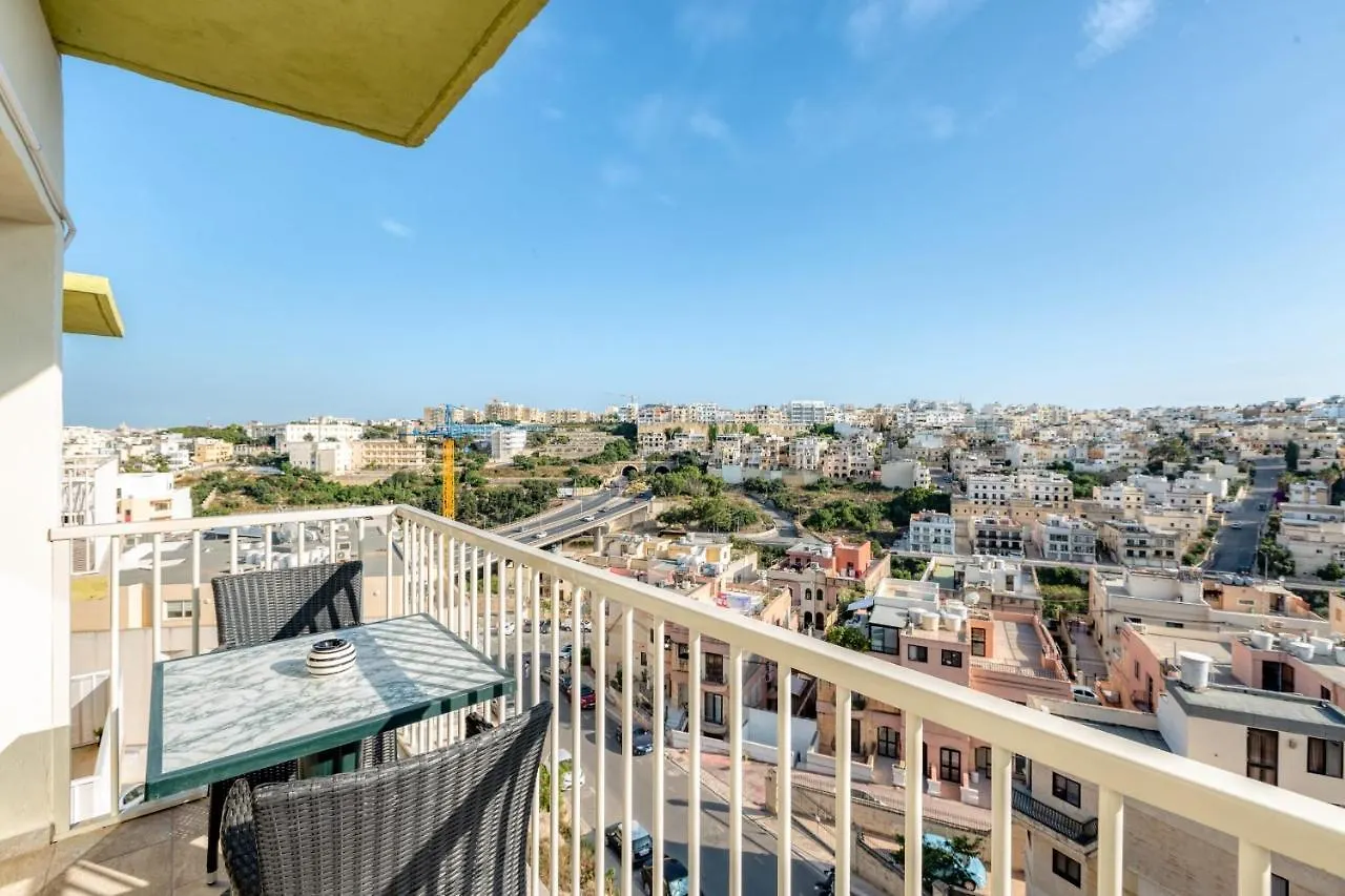 Pool Apartment Is-Swieqi