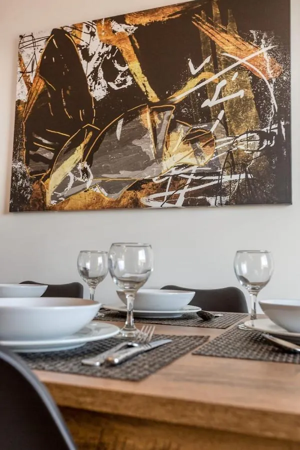 Pool Apartment Is-Swieqi Malte